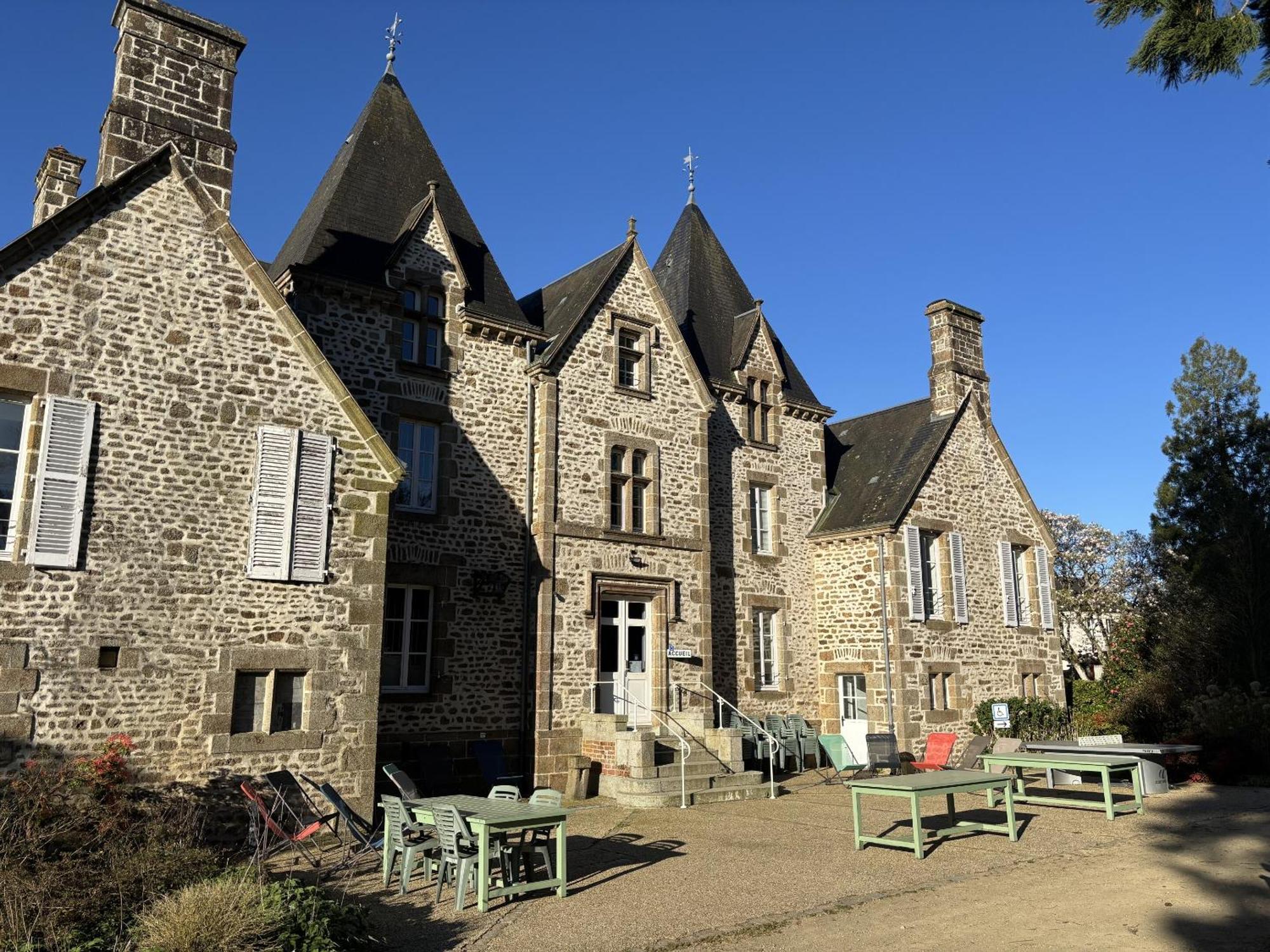 Château du Bourg Saint-Denis-de-Gastines Exterior foto